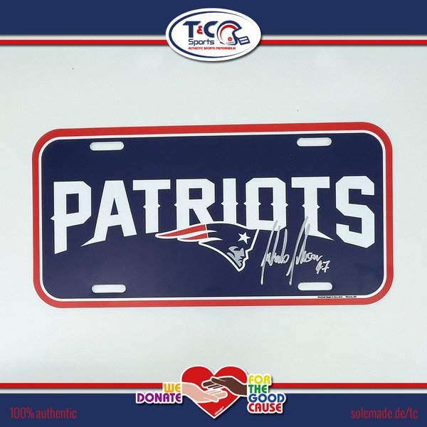 0076135 - Jakob Johnson signed blue New England Patriots license plate (plastic)