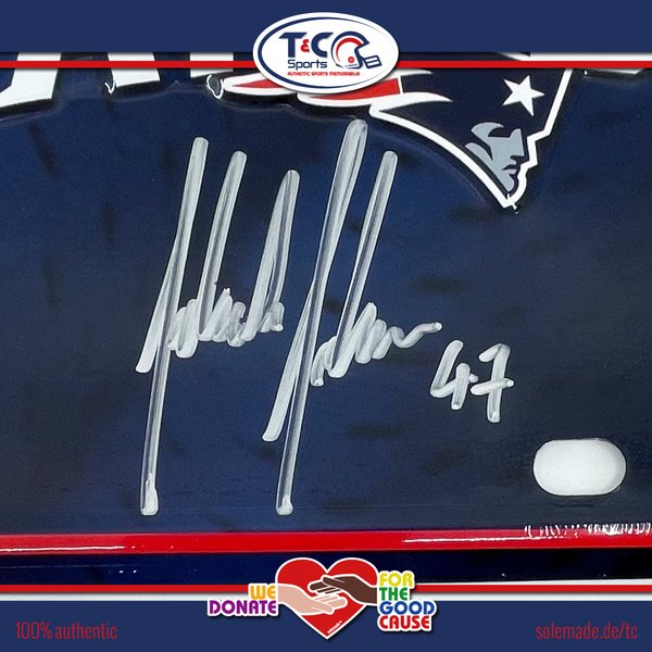 0076137 - Jakob Johnson signed blue New England Patriots license plate (metal)